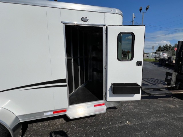 New 2025 Shadow 69170W-3SL-BP-E Horse Trailer