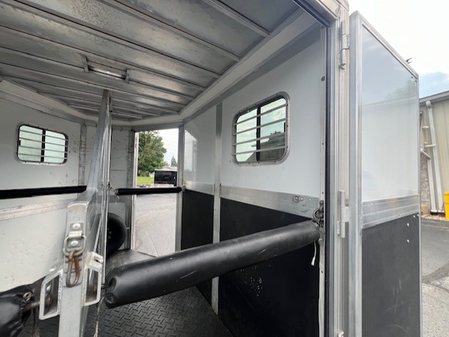 Used 2013 Eclipse 2 HORSE Horse Trailer