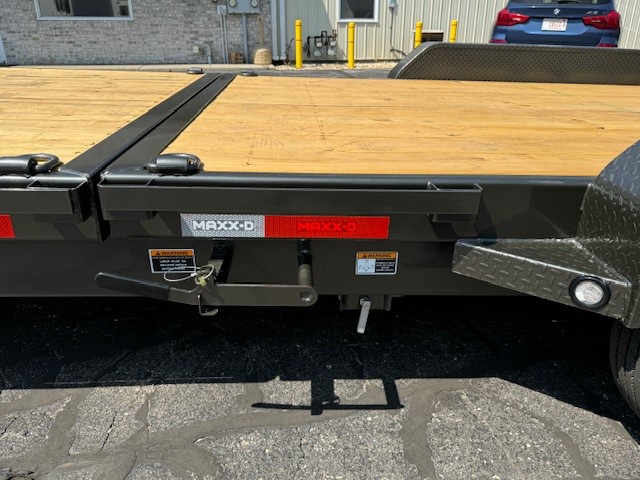 New 2025 MAXXD G8X8324 Tilt Trailer