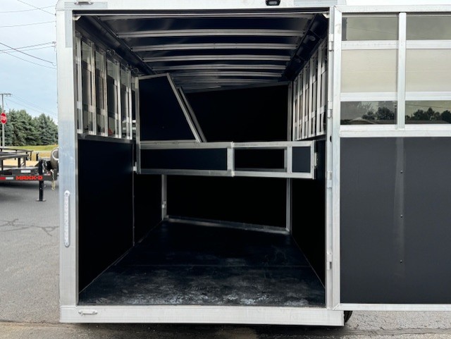 New 2025 Shadow 69170-3SL-BP Horse Trailer