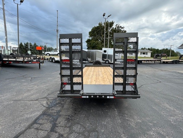 New 2025 Maxey Trailers C6B8320 Car Hauler